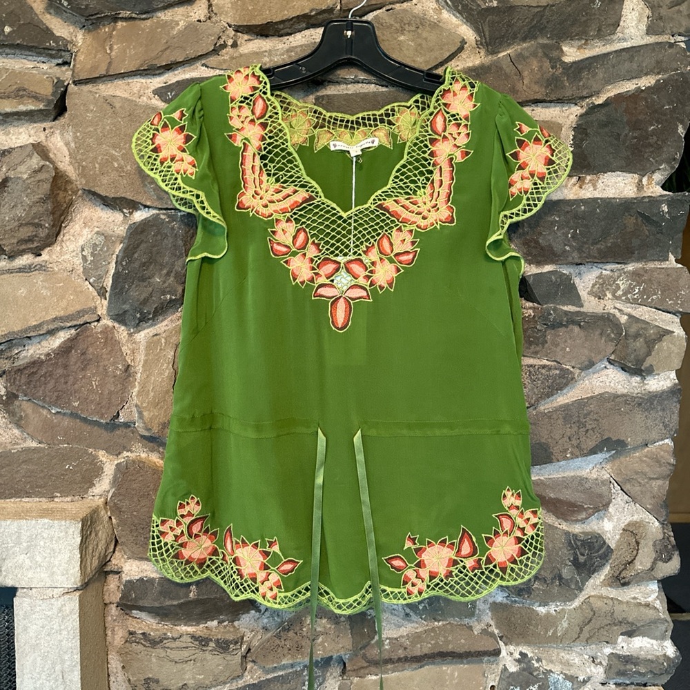 Dead stock Nanette Lepore Y2K silk green and pink floral embroidered blouse